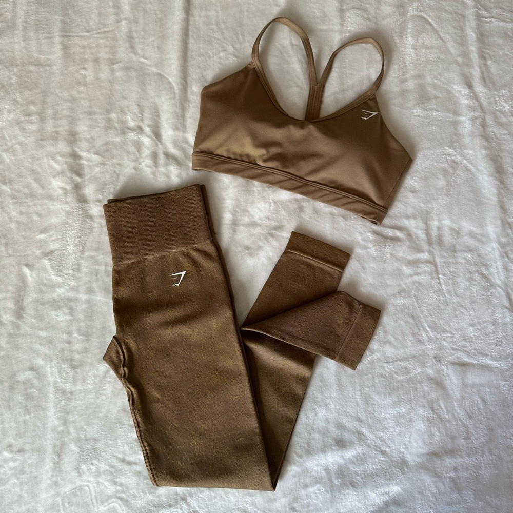 NEW Gymshark V Neck Training Sports Bra & Adapt Fleck Seamless Leggings